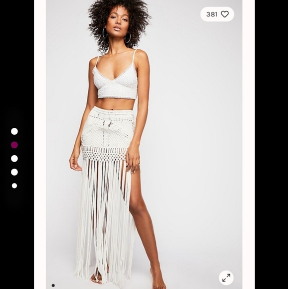 Flook the Label Dresses & Skirts - Flook the Label Free People White Crochet Macrame Fringe Mini Maxi Skirt Size M.